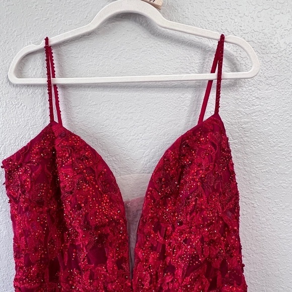 MAC DUGGAL EMBELLISHED PLUNGE NECK ILLUSION MERMAID GOWN RED GOWN SIZE 16 - Picture 6 of 16